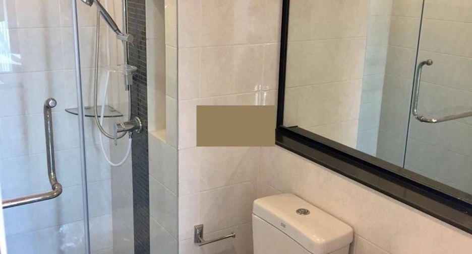 Condo en venta de 2 habitaciones en Bang Phlat, Bangkok