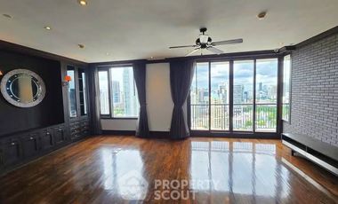 For sale 2 bedrooms condo in Khlong Toei, Bangkok
