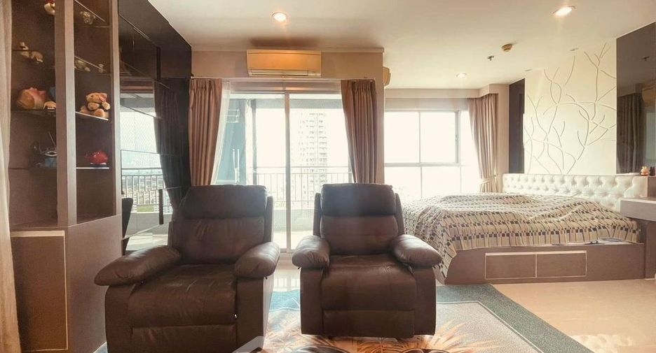 For sale 2 bedrooms condo in Jomtien, Pattaya