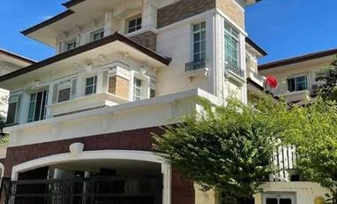 For sale 4 ベッドルーム house in Chatuchak, Bangkok