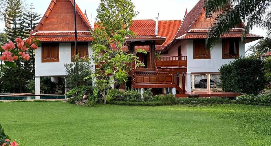À louer et à vendre 4 chambres maison à East Pattaya, Pattaya