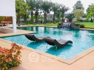 À louer et à vendre 4 chambres maison à Bang Lamung, Chonburi