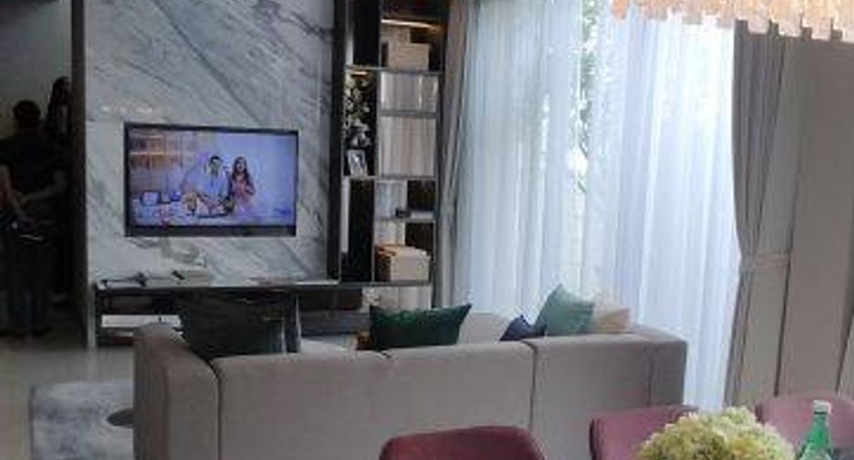 Casa en venta de 4 habitaciones en Lat Krabang, Bangkok