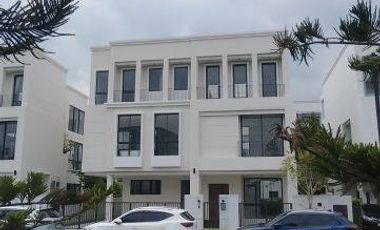 出售 4 卧室 独立屋 在 Lat Krabang, 曼谷