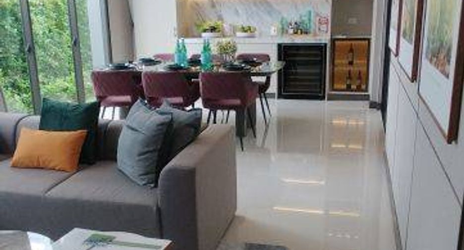 Casa en venta de 4 habitaciones en Lat Krabang, Bangkok