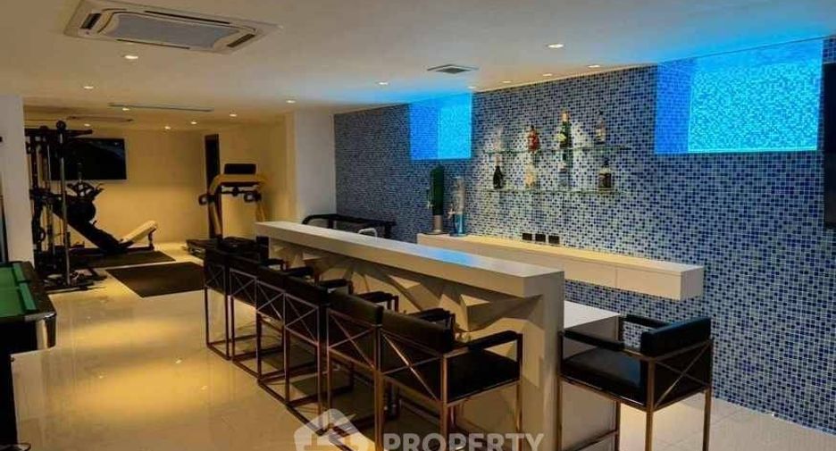 For sale 7 bedrooms house in Pratumnak, Pattaya