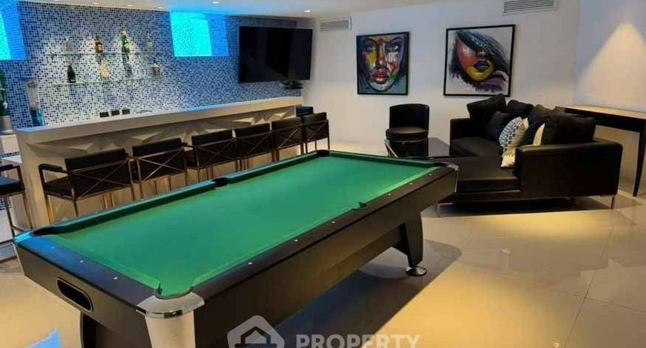 For sale 7 bedrooms house in Pratumnak, Pattaya