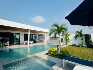 For sale 3 bedrooms villa in Bang Lamung, Chonburi