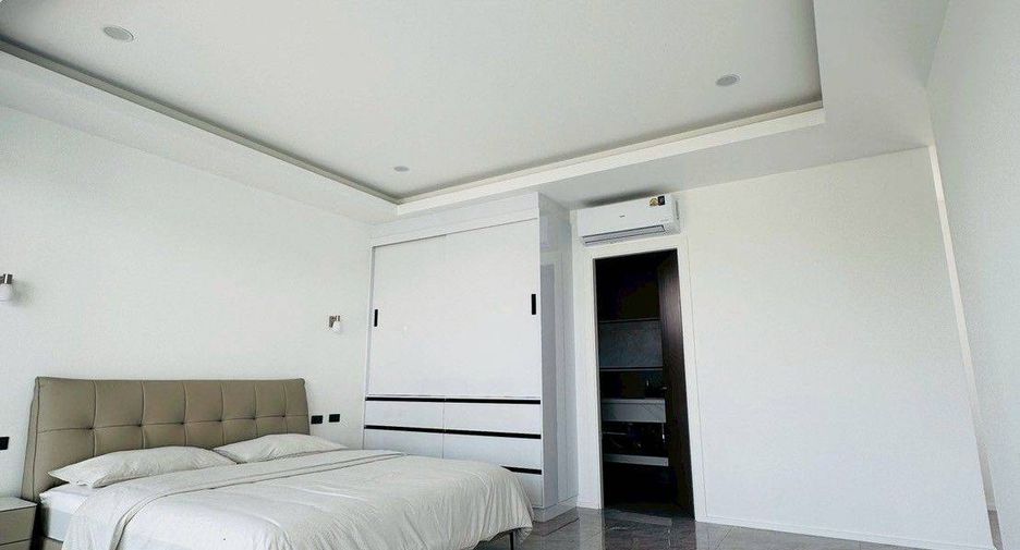 For sale 3 bedrooms villa in East Pattaya, Pattaya