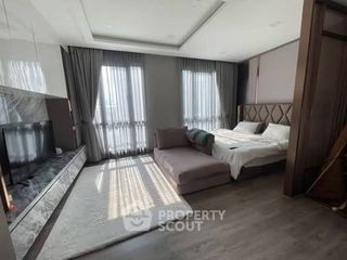 For sale 3 bedrooms townhouse in Chatuchak, Bangkok