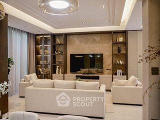 For sale 3 bedrooms townhouse in Yan Nawa, Bangkok