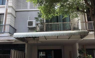 Reihenhaus zum Kauf mit 3 Zimmer in Suan Luang, Bangkok