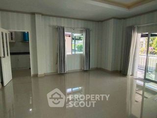 À vendre 3 chambres maison à Sattahip, Chonburi