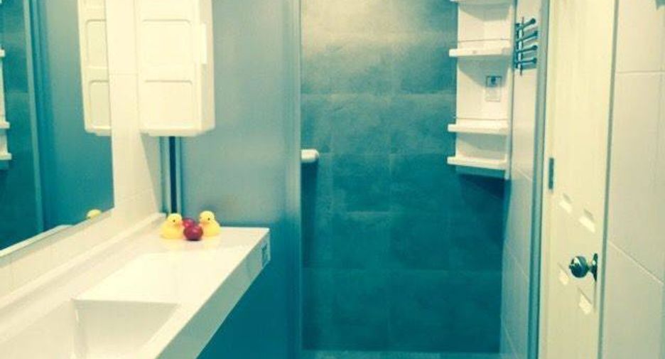 For sale 1 bed condo in Yan Nawa, Bangkok