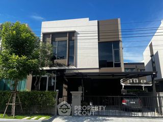 Condo en venta de 3 habitaciones en Prawet, Bangkok