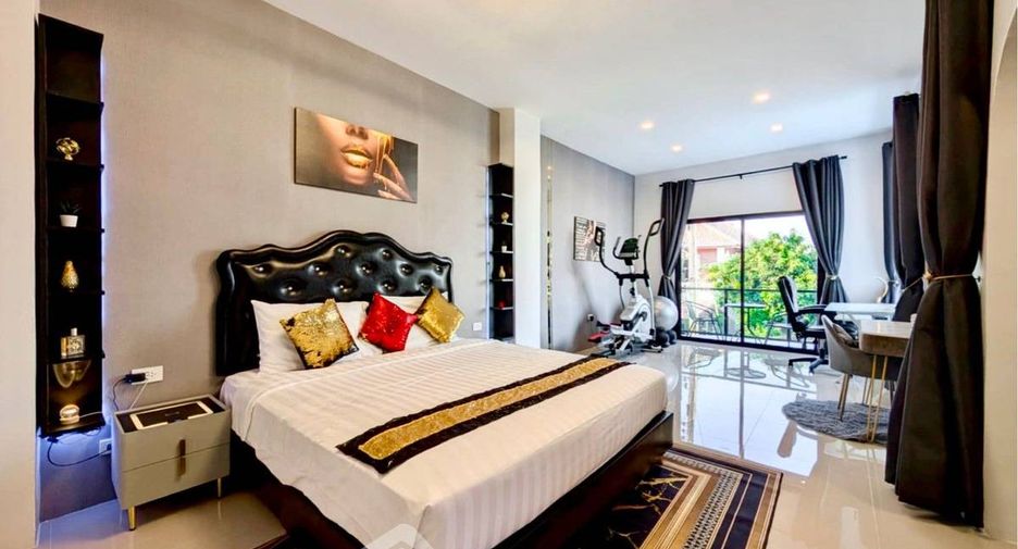 For sale 5 bedrooms villa in East Pattaya, Pattaya