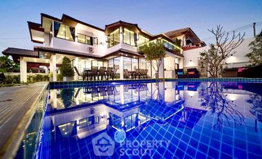 For sale 7 bedrooms house in Jomtien, Pattaya