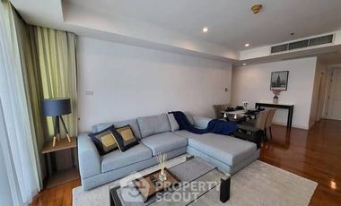 For sale 2 ベッドルーム condo in Khlong Toei, Bangkok