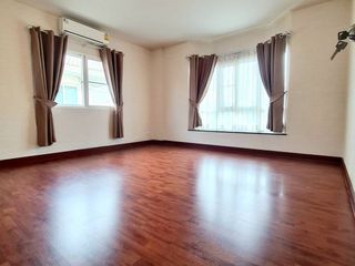 À vendre 3 chambres maison à Min Buri, Bangkok