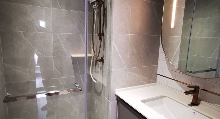 For sale 1 bed condo in Watthana, Bangkok