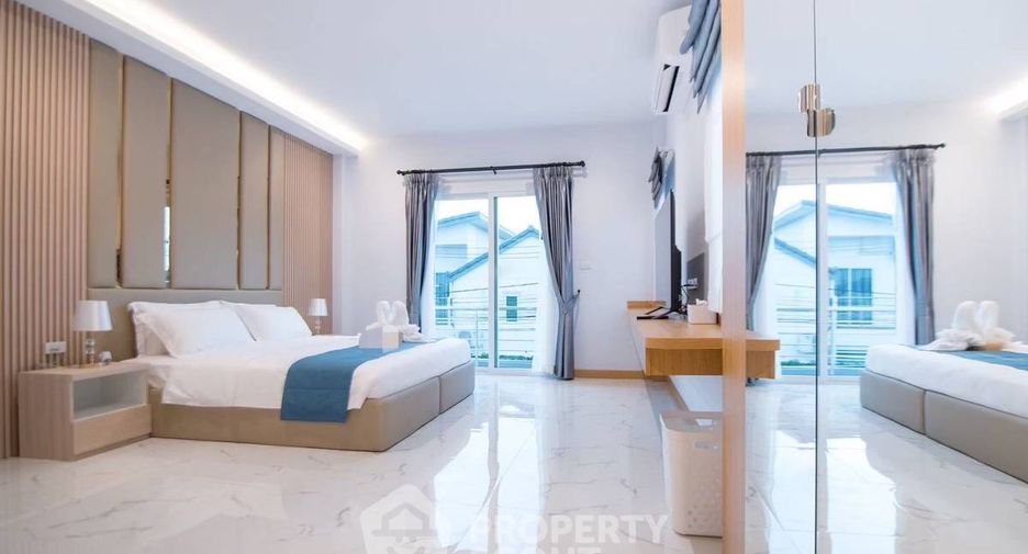 For sale 4 bedrooms villa in Bang Lamung, Chonburi