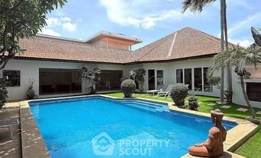 À vendre 5 chambres villa à Jomtien, Pattaya