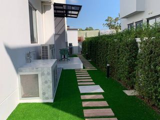 Casa en venta de 4 habitaciones en Lat Krabang, Bangkok