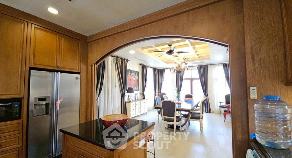 Haus zum Kauf mit 8 Zimmer in Jomtien, Pattaya
