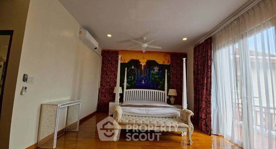 Haus zum Kauf mit 8 Zimmer in Jomtien, Pattaya
