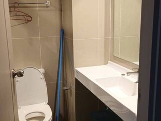 À vendre 1 chambre condo à Din Daeng, Bangkok