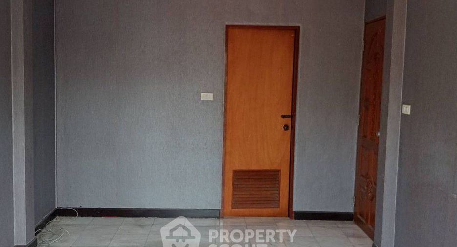 Продажа 5 спальни дом в Банг Кхен, Бангкок
