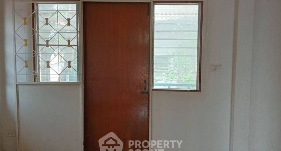 Продажа 5 спальни дом в Банг Кхен, Бангкок