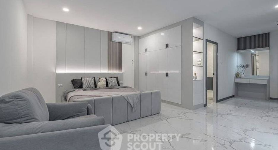 Haus zum Kauf mit 5 Zimmer in East Pattaya, Pattaya