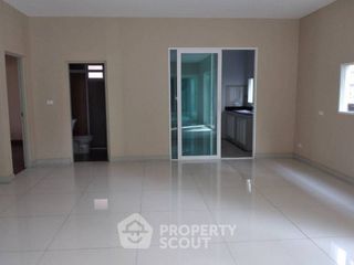 For sale 4 bedrooms house in Chom Thong, Bangkok