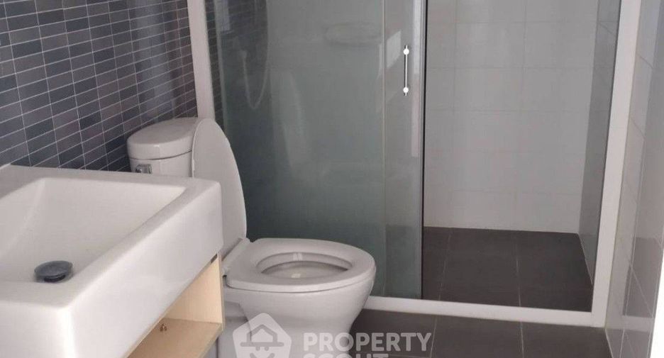 For sale 3 bedrooms townhouse in Khan Na Yao, Bangkok
