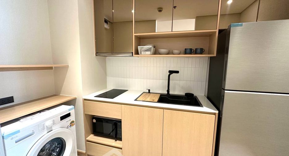 For sale 1 bed condo in Khlong Toei, Bangkok