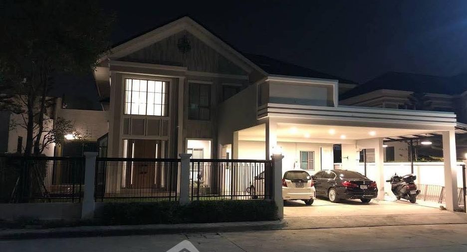 For sale 4 bedrooms house in Lat Krabang, Bangkok