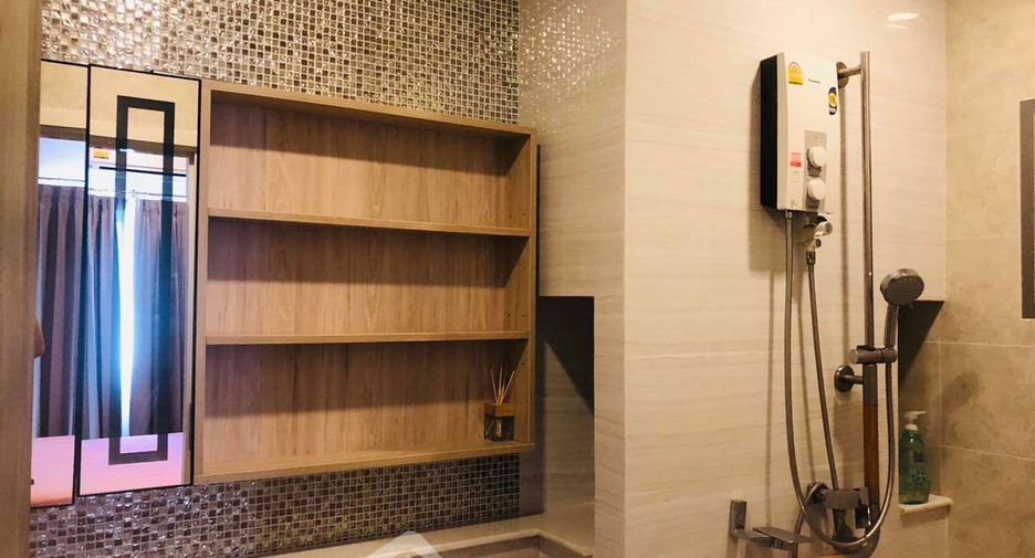 For rent and for sale 4 bedrooms house in Lat Krabang, Bangkok