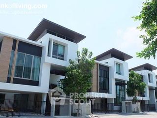 For sale 4 bedrooms house in Bueng Kum, Bangkok
