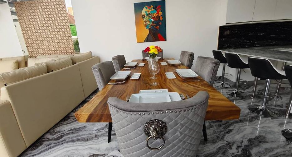 Villa en venta de 6 habitaciones en Mueang Chon Buri, Chonburi
