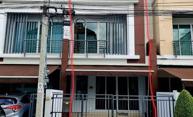 For sale 3 bedrooms townhouse in Bueng Kum, Bangkok