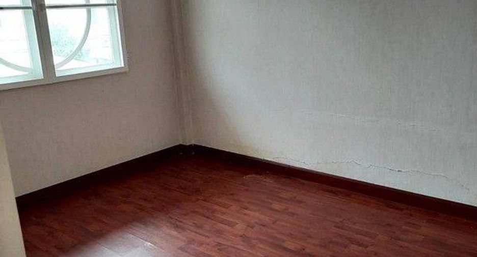 For sale 4 bedrooms house in Bang Khen, Bangkok