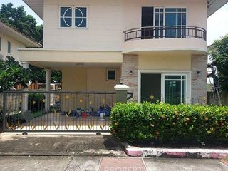 Haus zum Kauf mit 4 Zimmer in Bang Khen, Bangkok
