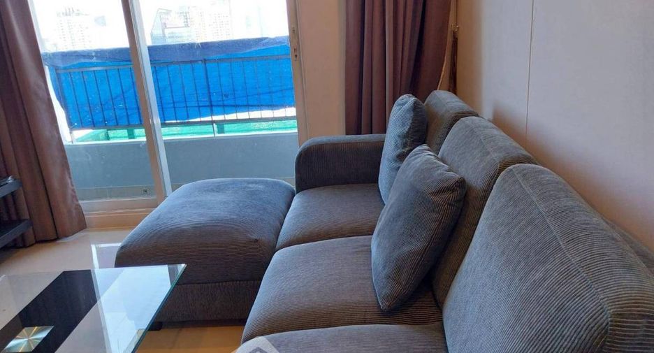 For sale 1 bed condo in Watthana, Bangkok