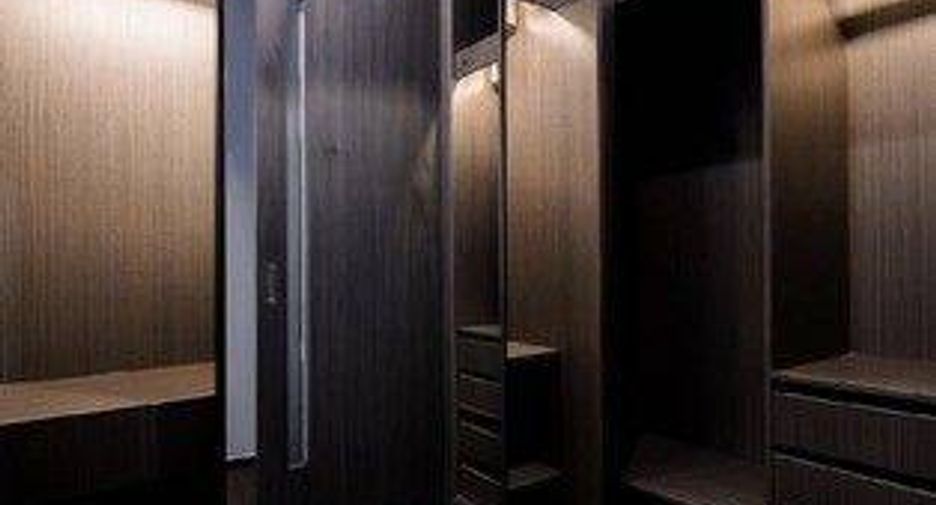 For sale 1 bed condo in Khlong Toei, Bangkok
