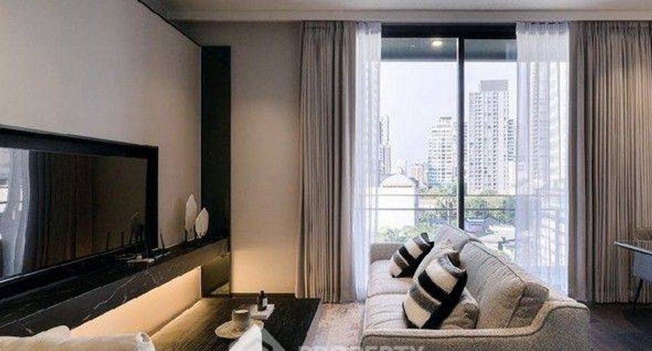 For sale 1 bed condo in Khlong Toei, Bangkok
