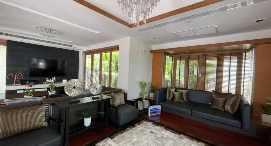 For sale 5 bedrooms villa in North Pattaya, Pattaya