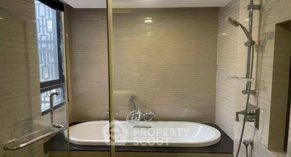 À vendre 2 chambres condo à Pathum Wan, Bangkok