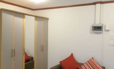 For sale 1 bed condo in Khlong Toei, Bangkok