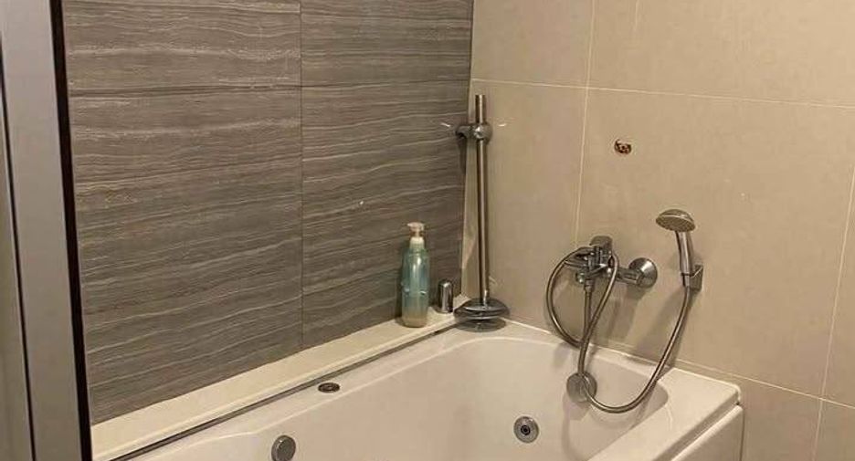 Wohnung zum Kauf mit 2 Zimmer in Si Racha, Chonburi